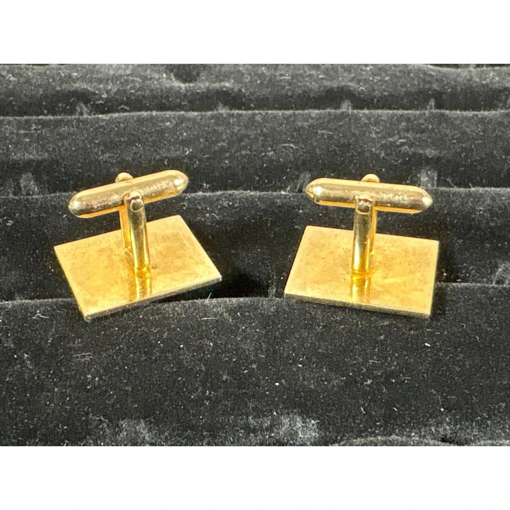 Vintage Swank Golf Cufflinks Gold Tone Rectangular Crossed Clubs White Black